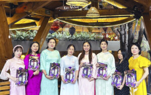 Họp mặt Kỷ niệm Ngày Quốc tế Phụ nữ 8/3